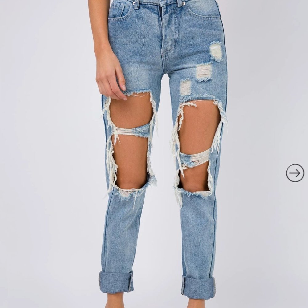 Ripped Boyfriend Jeans